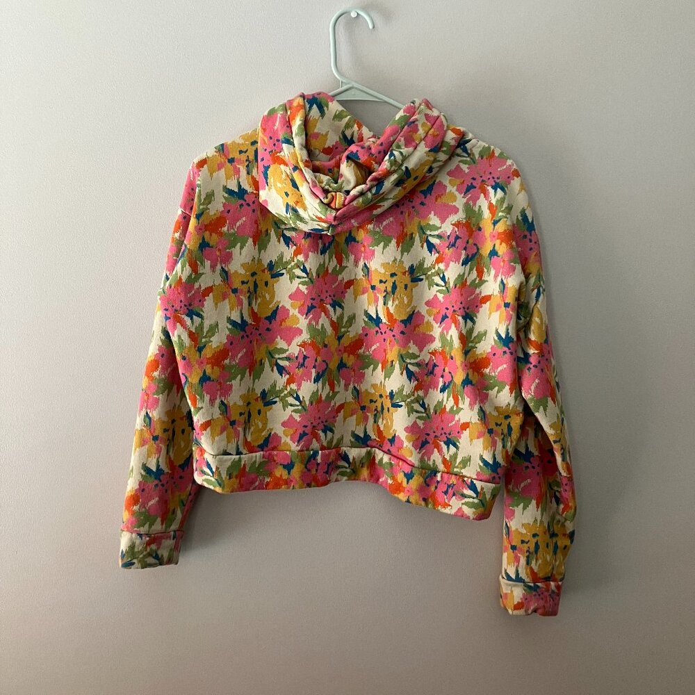 Picture Floral Cropped Hoodie - Picture 4 of 4
